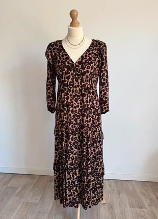 Robe longue motif léopard ba&sh avec froufrou et col V couleur marron et noir taille XS femme, marke: Ba&sh, zustand: Sehr gut, größe: XS / 34 / 6, 58,00 €, 61,60 € inklusive Vinted-Käuferschutz