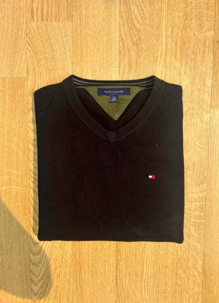 Pull Tommy Hilfiger col V noir – Taille M Homme, marca: Tommy Hilfiger, estado: Muito bom, tamanho: M, €15.00, €16.45 inclui Proteção do Comprador Pro