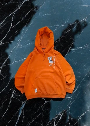 Orange Naruto hoodie/Sweatshirt XL - 100% cotton, with hood and double-sided prints, marke: Celio, zustand: Sehr gut, größe: XL, 17,99 €, 19,59 € inklusive Vinted-Käuferschutz