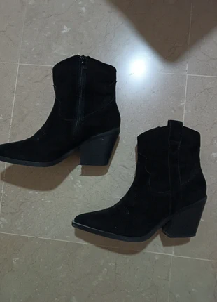 Botines cowboy, marca: Alta Moda, estado: Nuevo sin etiquetas, tamaño: 40, 23,00 €, 24,85 € Protección al comprador incluida