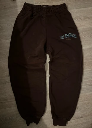 Jogging marron y2k street wear, marque: COQUETTE, état: Bon état, taille: M / 38 / 10, 10,00 €, 11,20 € Protection acheteurs incluse