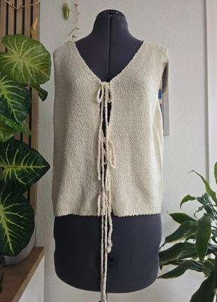 Gilet sans manches à nouer crème - neuf - Season - taille S/M, marque: Season, état: Neuf avec étiquette, taille: M / 38 / 10, 15,00 €, 16,45 € Protection acheteurs incluse