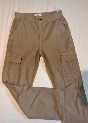 Cargo / Pantalon avec poches, marque: Stradivarius, état: Très bon état, taille: L / 40 / 12, 12,00 €, 13,30 € Protection acheteurs incluse