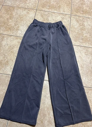 Pantaloni bimba, marque: All in Motion, état: Très bon état, taille: 10 ans / 140 cm, 5,00 €, 5,95 € Protection acheteurs incluse