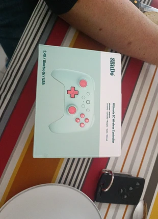 Manette neuve 8bitdo, marca: 8BitDo, estado: Novo sem etiquetas, €28.00, €30.10 inclui Proteção do Comprador