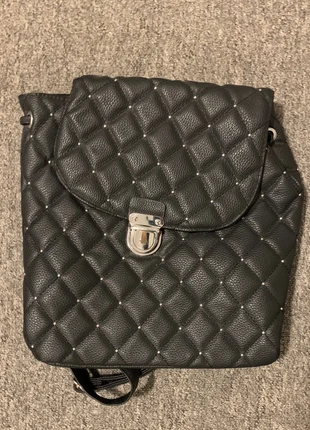 Glamouröser Rucksack, brand: Primark, condizioni: Discrete, €3.00, €3.85 include la Protezione acquisti