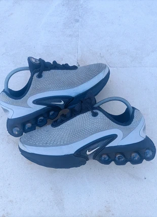 Nike Air Max DN Youth Particle Grey Black HV6419-001 36,5, merk: Nike, staat: Goed, maat: 36.5, € 30,00, € 32,20 inclusief Kopersbescherming