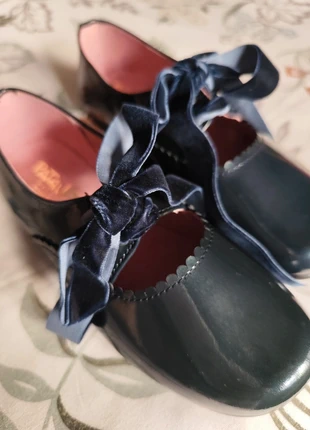 Zapatos niña con lazo terciopelo, merk: Azul, staat: Nieuw zonder prijskaartje, maat: 30, € 11,50, € 12,78 inclusief Kopersbescherming