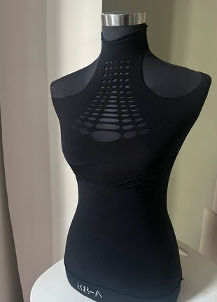 Futuristic y2k top, marke: Alternative, zustand: Sehr gut, größe: XXS / 32 / 4, 10,00 €, 11,20 € inklusive Vinted-Käuferschutz