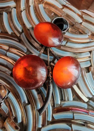 Broche ancienne trèfle stylisé couleurs chaudes, marque: sans marque, état: Satisfaisant, 10,00 €, 11,20 € Protection acheteurs incluse