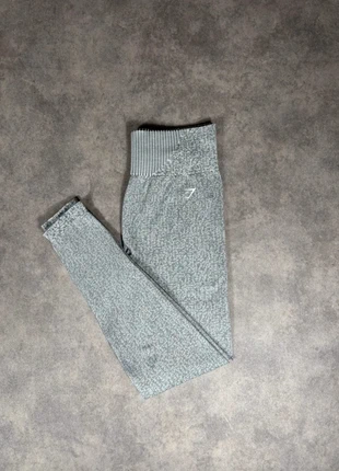 Legging Gymshark Seamless musculation fitness yoga | Gris logo Blanc | Taille M, marke: Gymshark, zustand: Sehr gut, größe: M / 38 / 10, 23,90 €, 25,80 € inklusive Vinted-Käuferschutz