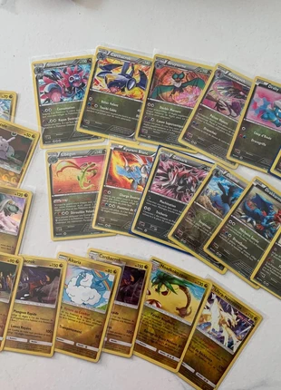 Lot carte dragons 2011-2019 reverse FR, brand: Pokémon, condition: Very good, €45.00, €47.95 includes Buyer Protection