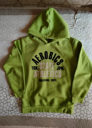 green hoodie, marca: Green, estado: Muy bueno, tamaño: S, 10,00 €, 11,20 € Protección al comprador incluida