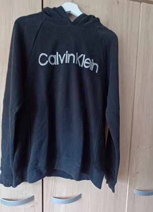 Hoodie, marque: Calvin Klein, état: Très bon état, taille: M, 12,00 €, 13,30 € Protection acheteurs incluse