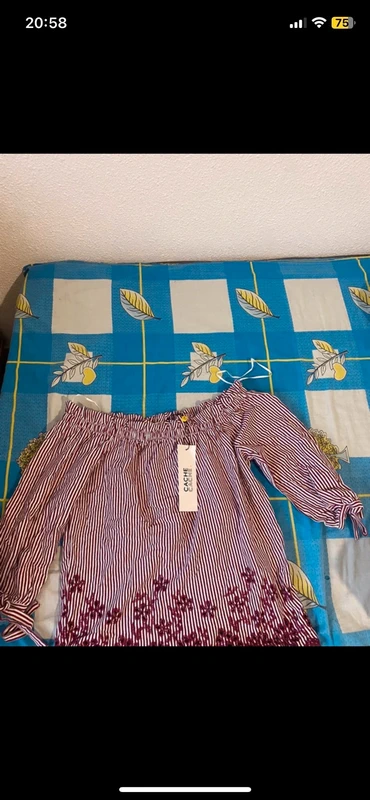 Haut bordeaux - photo numéro 3