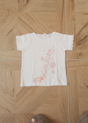 Tee shirt blanc fantaisie, merk: Zeeman, staat: Heel goed, maat: 12-18 maanden / 80 cm, € 1,00, € 1,75 inclusief Kopersbescherming