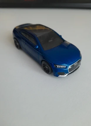 Hotwheels Audi RS5 Coupe, merk: Hot Wheels, staat: Nieuw zonder prijskaartje, maat: Universeel, € 6,00, € 7,00 inclusief Kopersbescherming