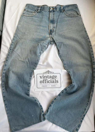 Jeans Levi’s 517 Boot Cut vintage – Taglia 50, brand: Levi Strauss & Co., condizioni: Nuovo senza cartellino, taglia: IT 50 | W40, €39.99, €42.69 include la Protezione acquisti