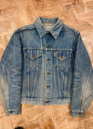 Levi’s trucker denim jacket, marque: Levi's, état: Très bon état, taille: M, 30,00 €, 32,20 € Protection acheteurs incluse