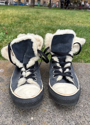 Converse All Star originali blu scuro con pelliccia, merk: Converse, staat: Goed, maat: 40, € 8,00, € 9,10 inclusief Kopersbescherming