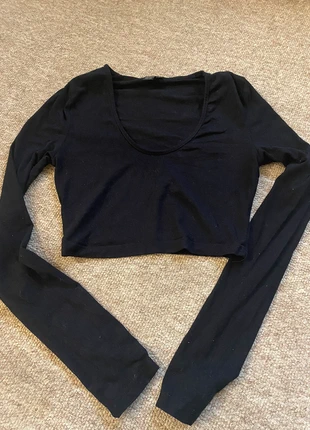 Size small black long sleeved crop top, brand: Shein, condition: Very good, size: S / UK 8-10, £1.00, £1.75 includes Buyer Protection