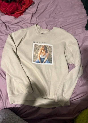 Taylor Swift 1989 TV jumper, brand: Taylor Swift, condition: Very good, size: L / UK 16-18, £20.00, £21.70 includes Buyer Protection