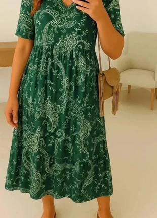 robe longue verte et blanche taille XS S 🌺, merk: YKK, staat: Heel goed, maat: XS / 34 / 6, € 20,00, € 21,70 inclusief Kopersbescherming