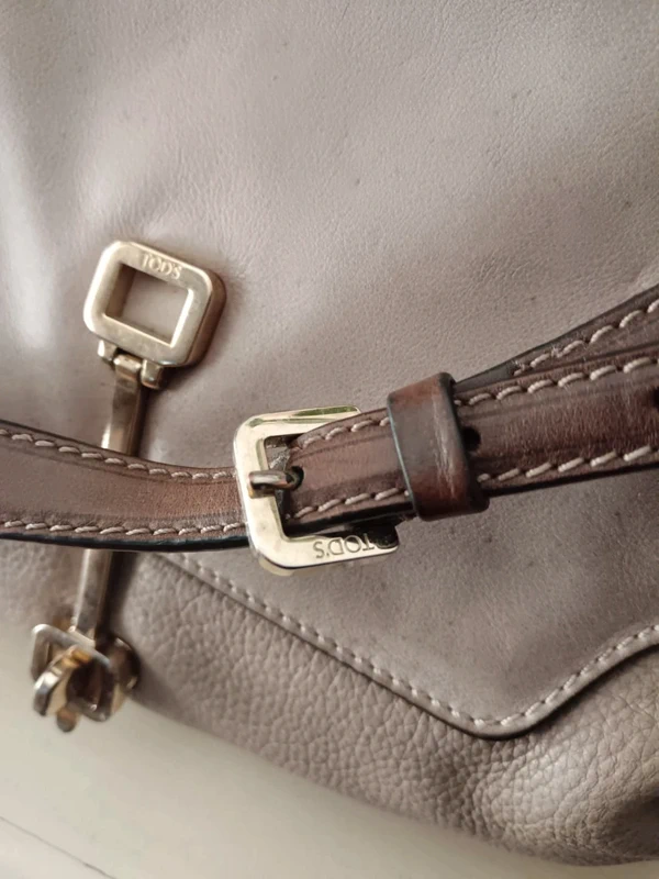 Sac à main Tod's cuir taupe - photo numéro 5