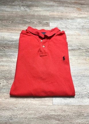 Polo manche courte Ralph Lauren couleur rouge logo noir taille XS en très bon état, marque: Ralph Lauren, état: Très bon état, taille: XS, 15,00 €, 16,45 € Protection acheteurs incluse