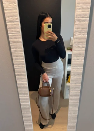 Pantalon Zara, marque: Zara, état: Très bon état, taille: S / 36 / 8, 9,00 €, 10,15 € Protection acheteurs incluse