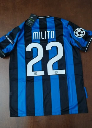 Maglia Jersey Maillot Inter triplete Milito, brand: Nike, condizioni: Nuovo con cartellino, taglia: L, €34.99, €37.44 include la Protezione acquisti
