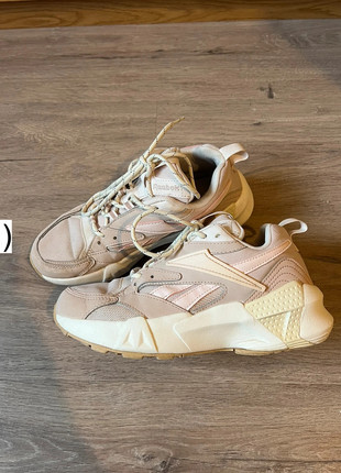 Reebok Aztrek Double trainers in pink and white, marque: Reebok, état: Très bon état, taille: 37, 15,00 €, 16,45 € Protection acheteurs incluse