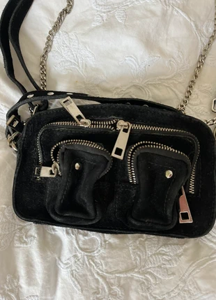 Nunoo bag zwart grijs mini suede, marque: Nunoo, état: Bon état, 29,00 €, 31,15 € Protection acheteurs incluse