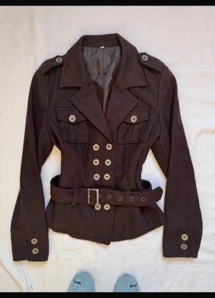 Magnifique veste caban costume Y2k laine marron boucle vintage bouton, marque: y2k, état: Très bon état, taille: S / 36 / 8, 45,00 €, 47,95 € Protection acheteurs incluse