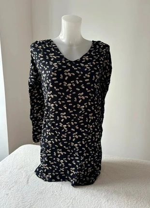Robe courte a motif plume🖤 taille L fruit de la passion, marque: Fruit De La Passion, état: Très bon état, taille: L / 40 / 12, 3,50 €, 4,38 € Protection acheteurs incluse