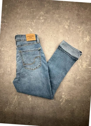 #16 Levi’s Signature Jean Capri Mid-Rise Bleu Taille T34 Excellent État Casual, marque: Levi's, état: Très bon état, taille: XS / 34 / 6, 20,00 €, 21,70 € Protection acheteurs incluse