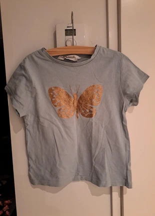 Tshirt maat 98/104 H&M, merk: H&M, staat: Goed, maat: 3 jaar / 98 cm, € 1,50, € 2,28 inclusief Kopersbescherming