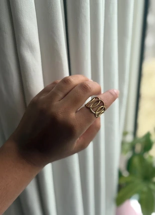 Gold Geometric Open Circles Adjustable Ring, condition: Very good, size: Adjustable, £6.00, £7.00 includes Buyer Protection Pro