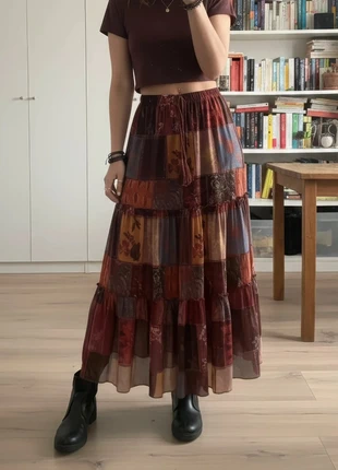 Jupe longue rouge bordeaux avec motifs femme style grunge vintage taille S, marque: Reumull, état: Très bon état, taille: S / 36 / 8, 35,90 €, 38,40 € Protection acheteurs incluse