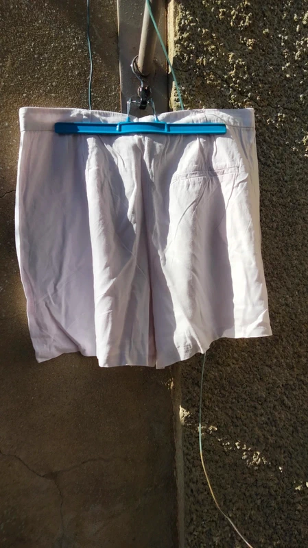 Short en toile lilas kiabi taille 44 - photo numéro 3