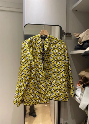 Yellow jacket for sale, marke: Native rope, zustand: Sehr gut, größe: L / 40 / 12, 6,00 €, 7,00 € inklusive Vinted-Käuferschutz