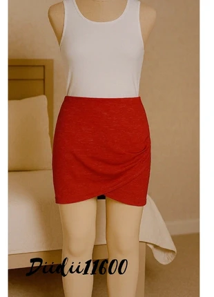 Jupe bordeaux Femme 38/M Kiabi • Très bon état, merk: Kiabi, staat: Heel goed, maat: M / 38 / 10, € 7,00, € 8,05 inclusief Kopersbescherming