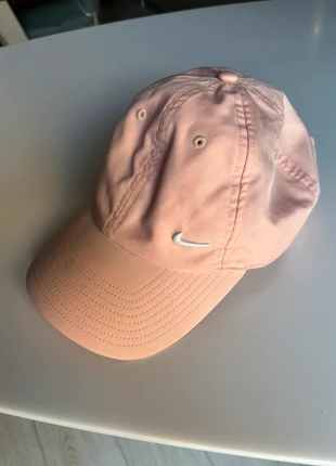 Berretto Nike, marke: Nike, zustand: Sehr gut, größe: Einheitsgröße, 15,00 €, 16,45 € inklusive Vinted-Käuferschutz