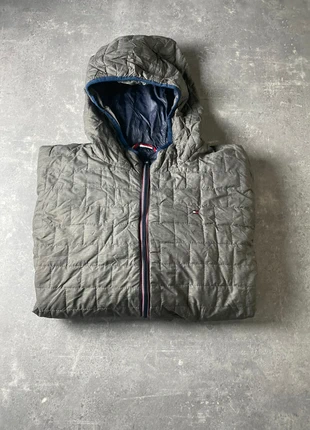 Tommy Hilfiger doudoune légère grise matelassée logo poitrine taille L, marca: Tommy Hilfiger, estado: Muy bueno, tamaño: L, 40,00 €, 42,70 € Protección al comprador incluida