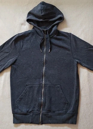 Pull à capuche avec zip H&M gris taille S – Bon état, marque: H&M, état: Bon état, taille: S, 2,00 €, 2,80 € Protection acheteurs incluse