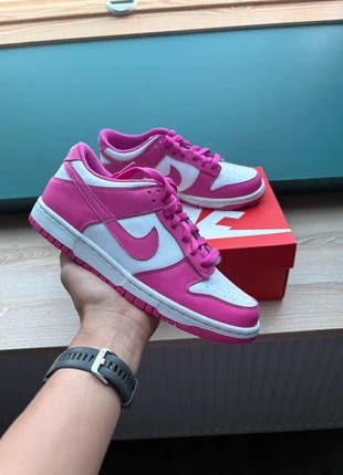 Nike dunk low active fuschia, marca: Nike, estado: Novo com etiquetas, tamanho: 38.5, €60.00, €63.70 inclui Proteção do Comprador