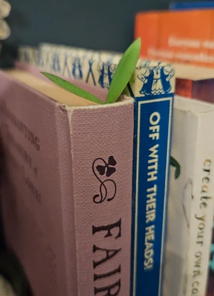 3 leaf bookmarks, very cute, brand: NO LABEL, condition: New without tags, £1.50, £2.28 includes Buyer Protection