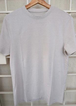 T-shirt Primark – Taglia S, marque: Primark, état: Très bon état, taille: S, 8,00 €, 9,10 € Protection acheteurs incluse