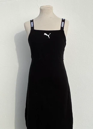 Brand new puma black tight dress with stripes size S, brand: Puma, condizioni: Nuovo senza cartellino, taglia: S / IT 40 / EU 36, €25.00, €26.95 include la Protezione acquisti