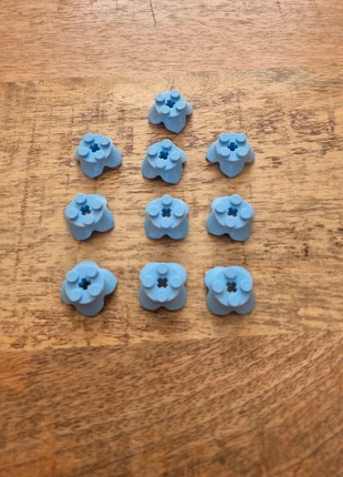 10x lego plant leaves 2x2 with 4 petals nieuw, merk: LEGO, staat: Nieuw zonder prijskaartje, maat: 6-9 maanden / 68 cm, € 1,60, € 2,38 inclusief Kopersbescherming Pro